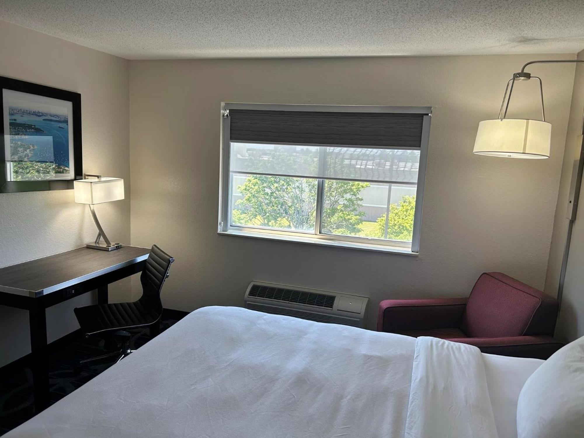 Comfort Inn & Suites Liverpool - Syracuse Exteriör bild