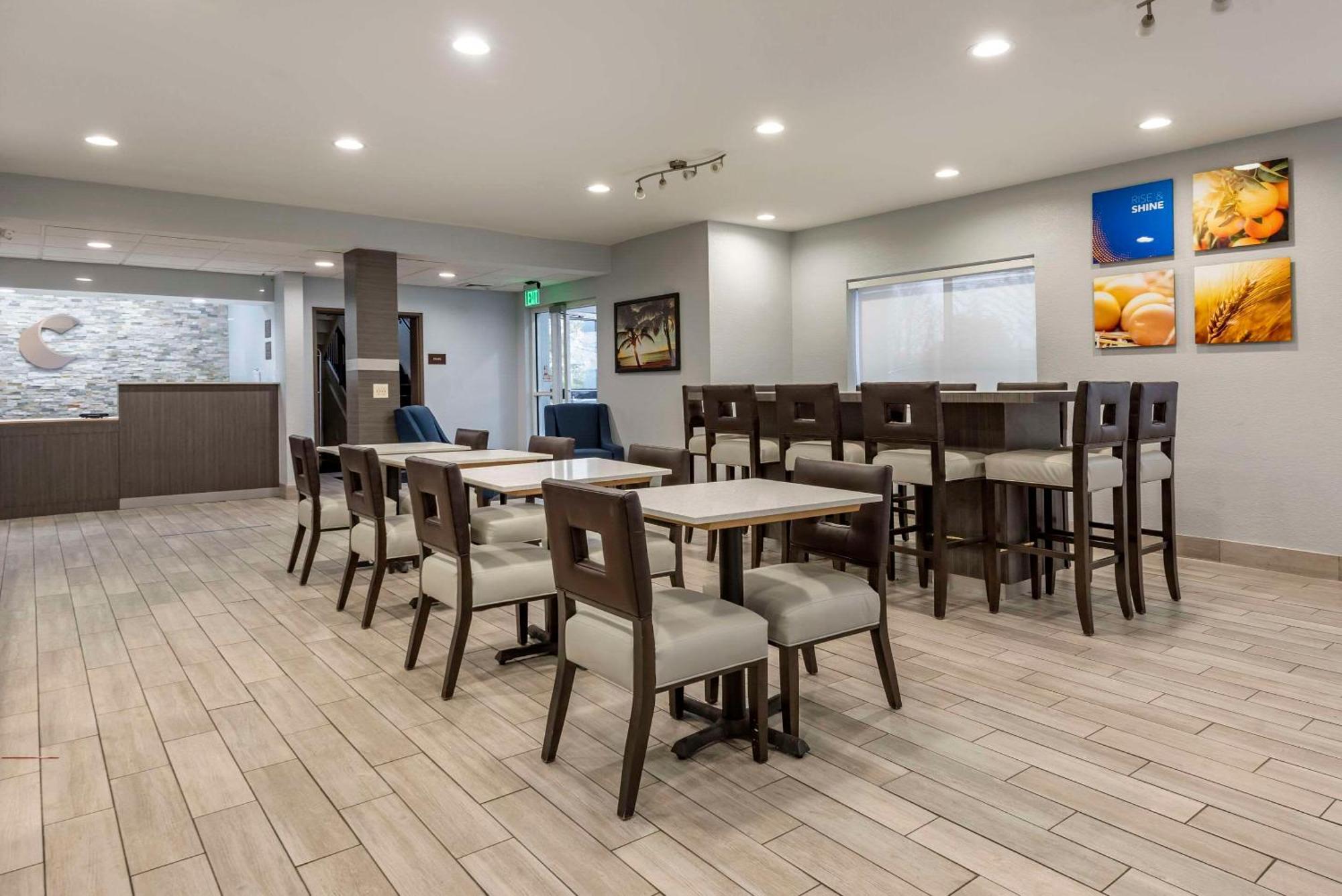 Comfort Inn & Suites Liverpool - Syracuse Exteriör bild