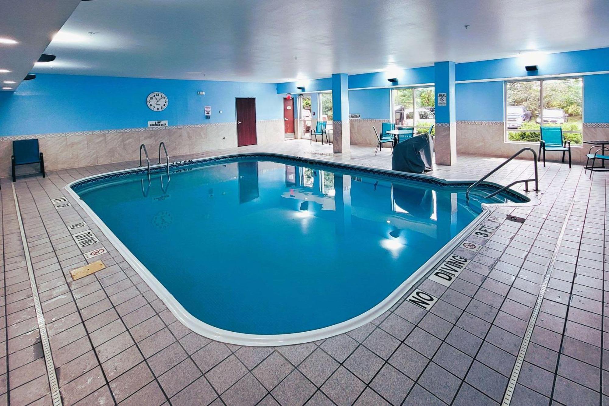 Comfort Inn & Suites Liverpool - Syracuse Exteriör bild