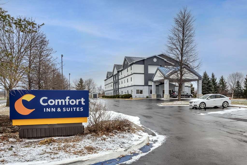 Comfort Inn & Suites Liverpool - Syracuse Exteriör bild