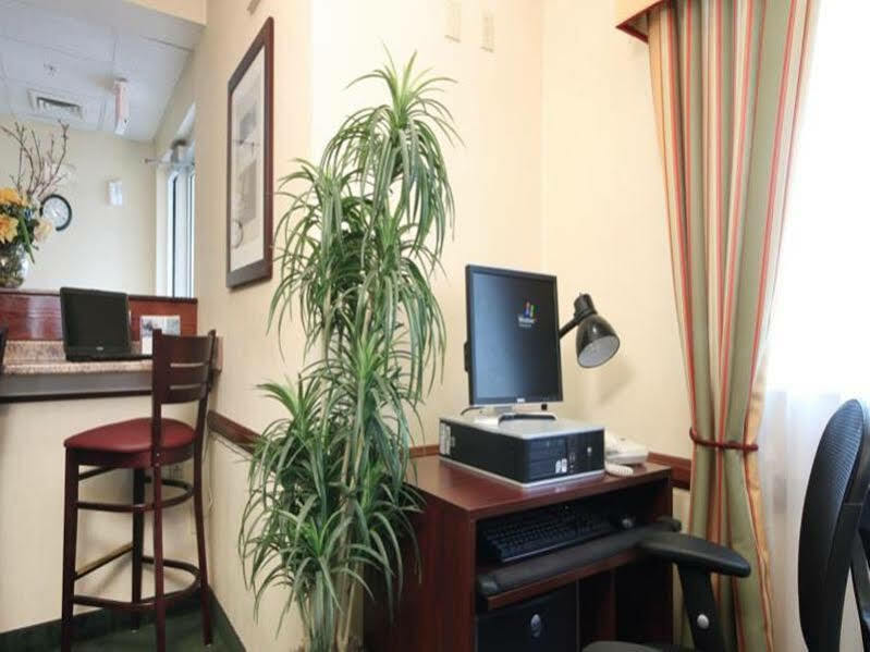 Comfort Inn & Suites Liverpool - Syracuse Exteriör bild